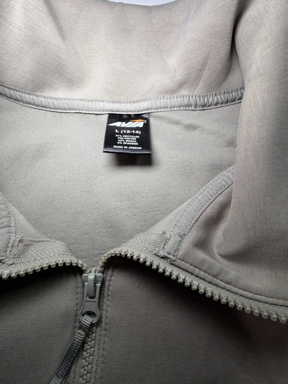 Avia Taupe Full-Zip scuba quarter zip pullover and joggers - Picture 3 of 13